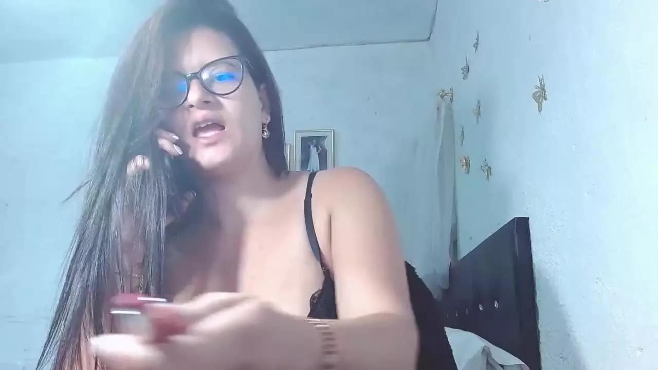 MiaSaing on Streamray 
