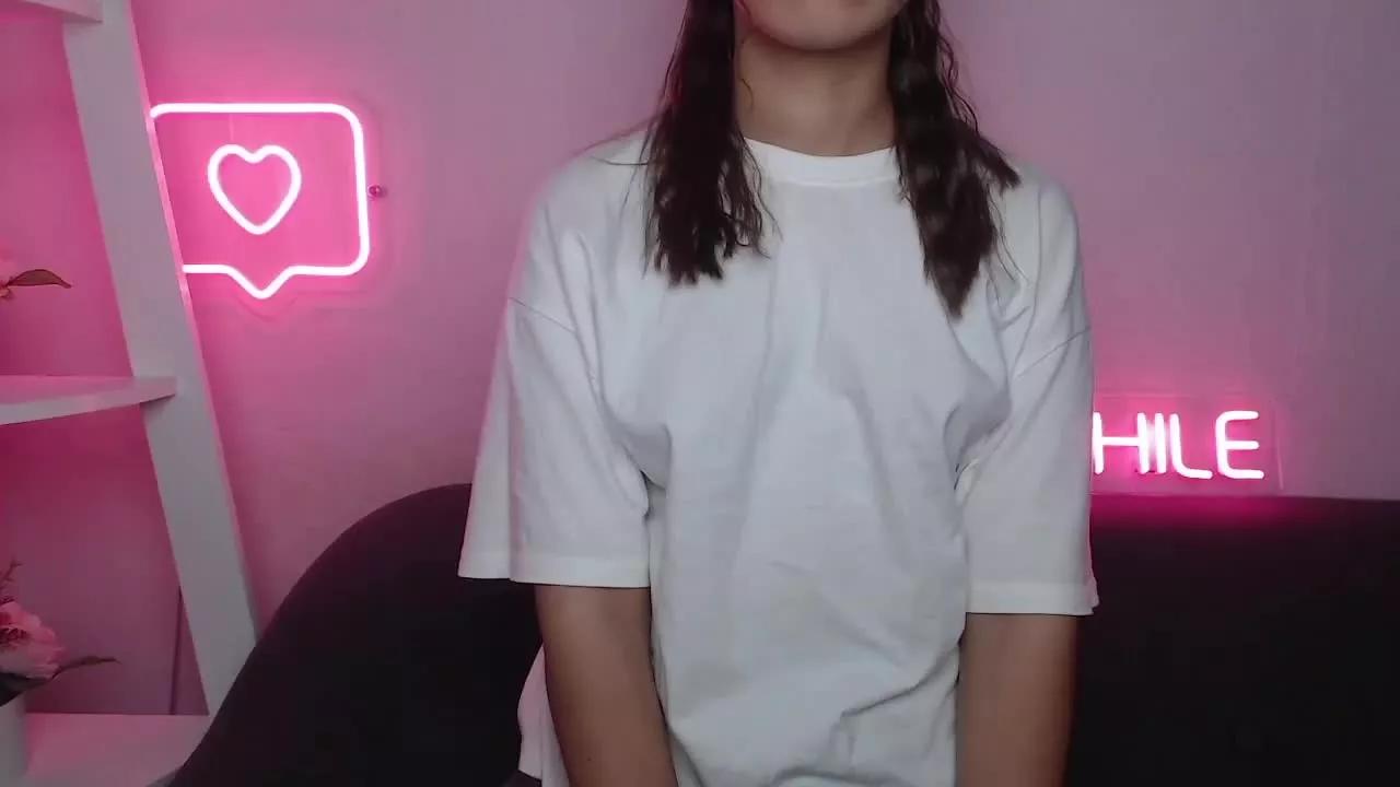 MilanaAngelAs on Streamray 