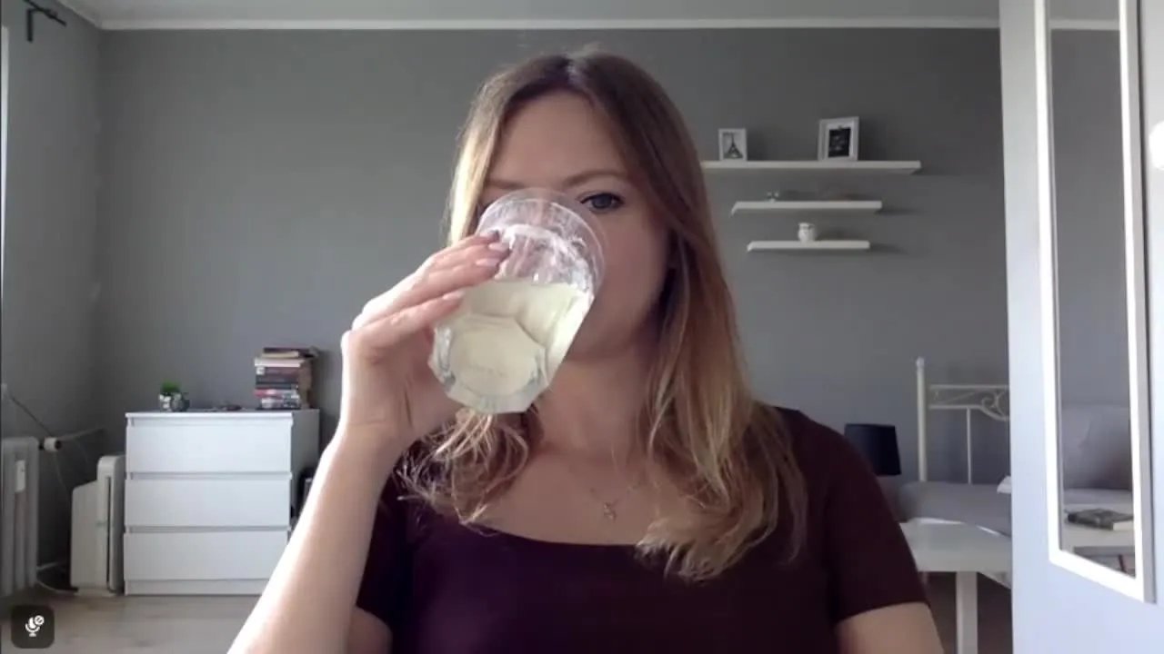 Offline MillieShow on Streamray