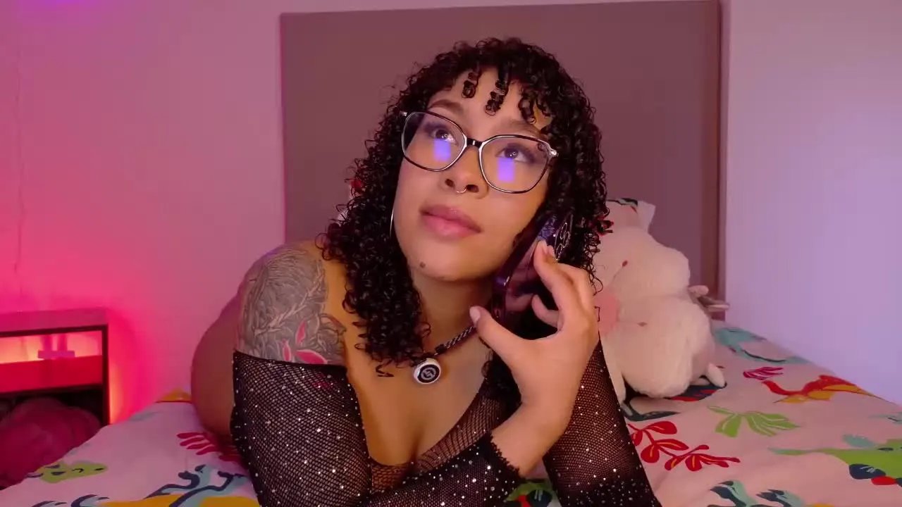 Offline MissyGainer on Streamray