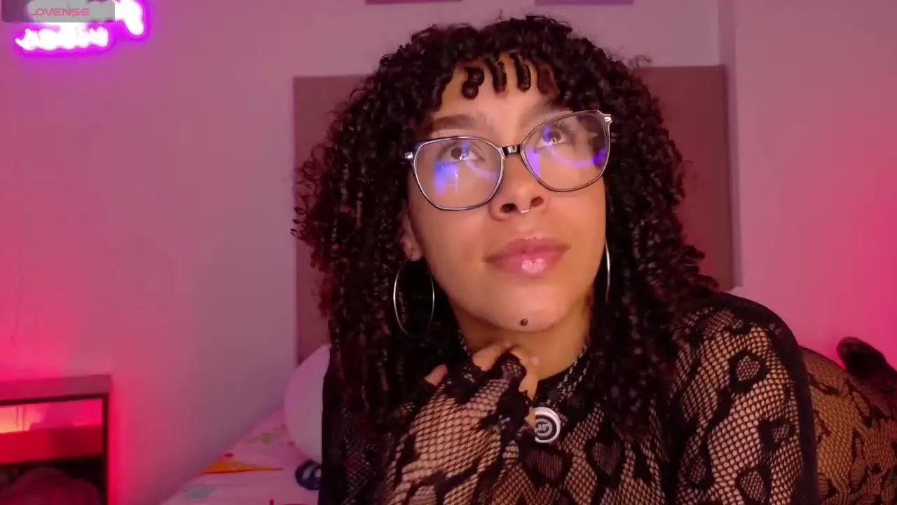 Offline MissyGainer on Streamray