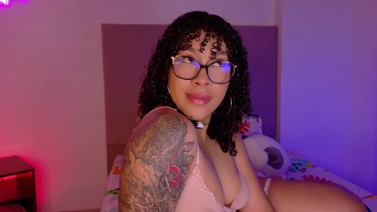 Offline MissyGainer on Streamray