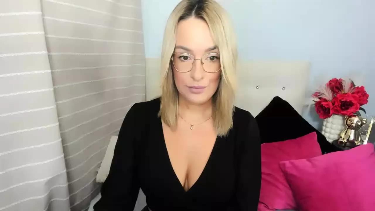 MollyFlowers on Streamray 