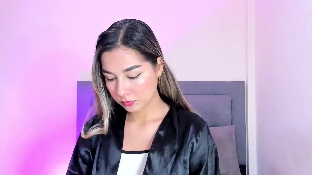 Offline MollyParker on Streamray