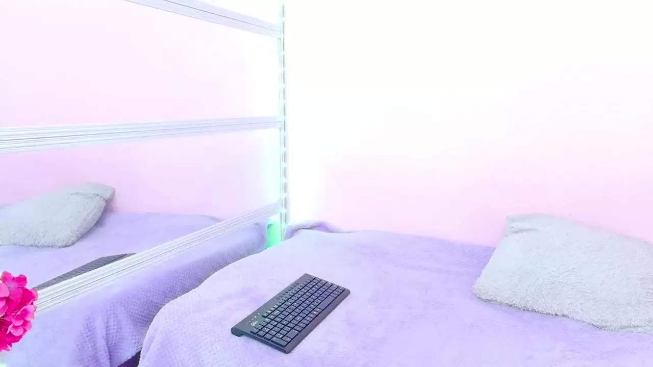 MonikBelucci on Streamray 