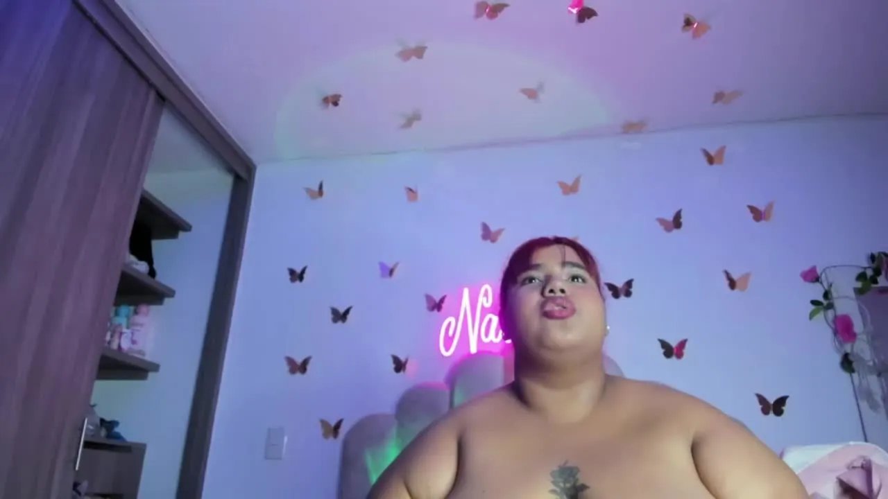 Offline NaomiAsha on Streamray