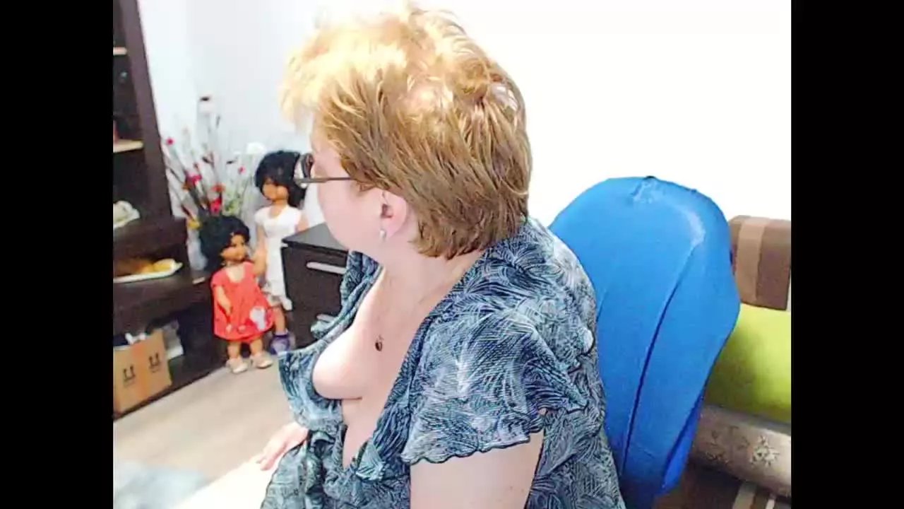 Offline Nennsy40 on Streamray