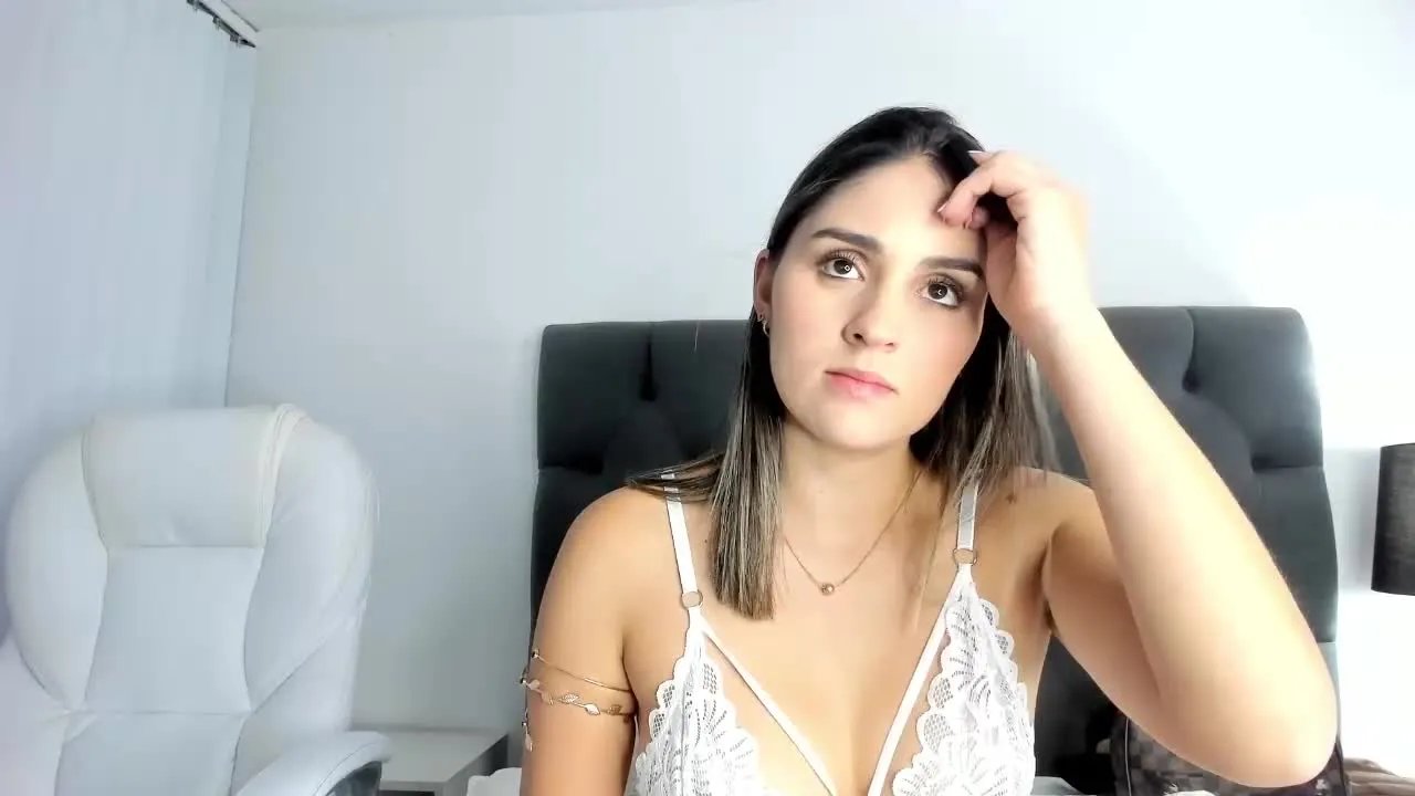 Offline NinaFrost on Streamray