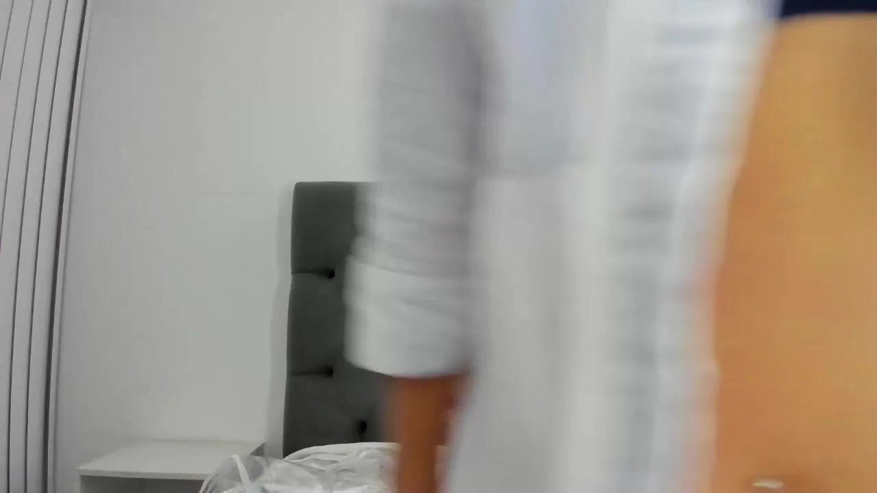 Offline NinaFrost on Streamray