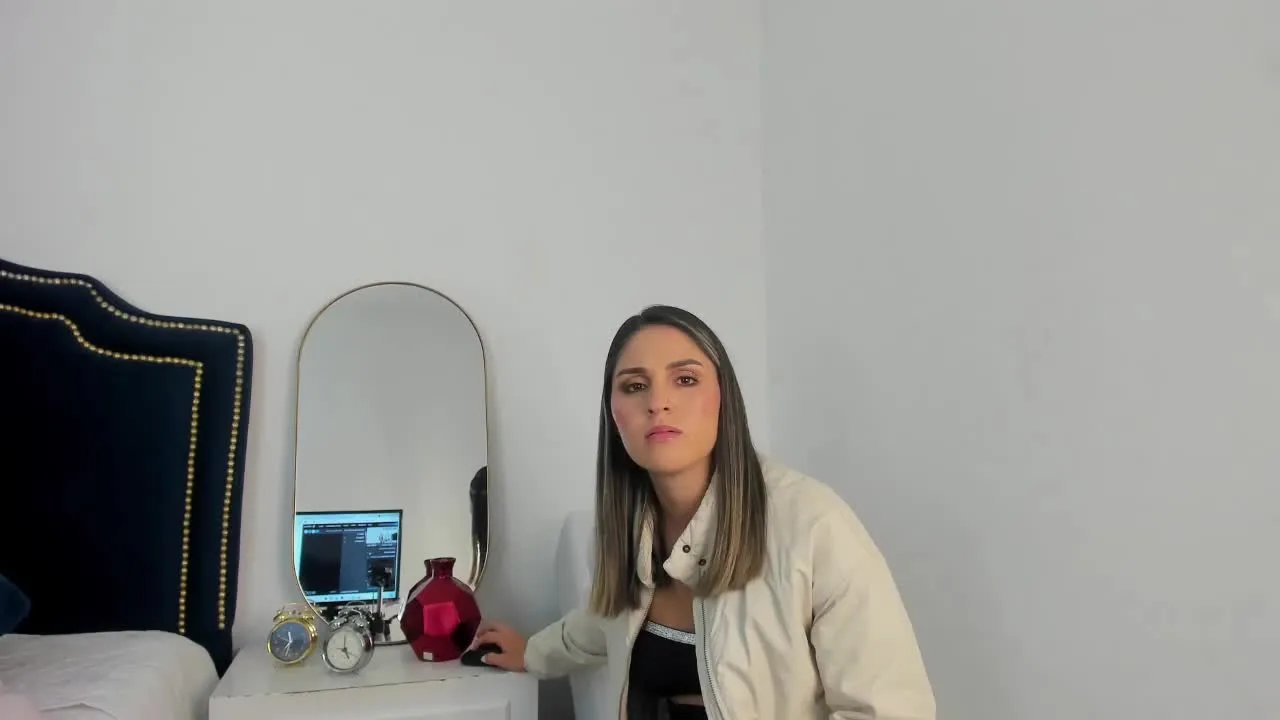 Offline NinaFrost on Streamray