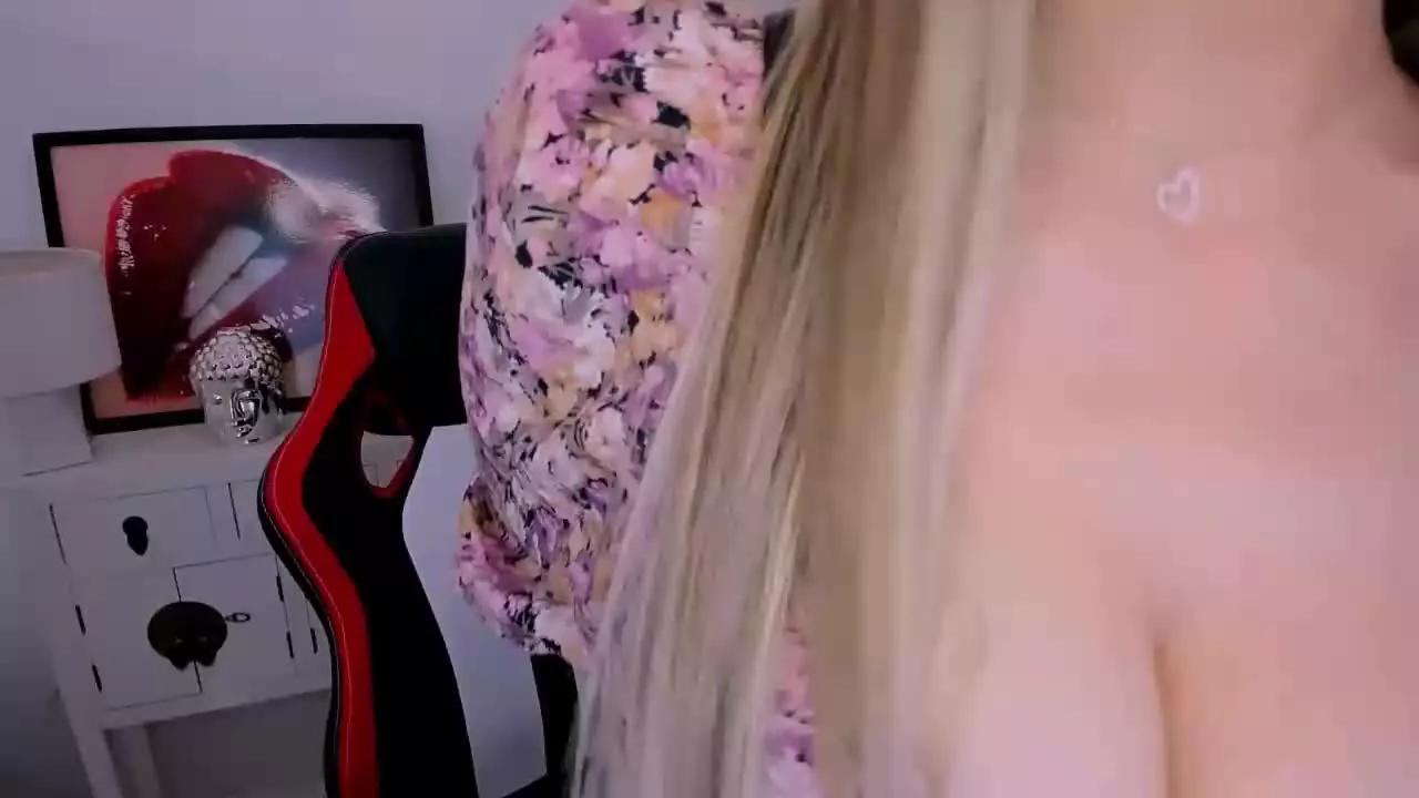 PamelaFun on Streamray 
