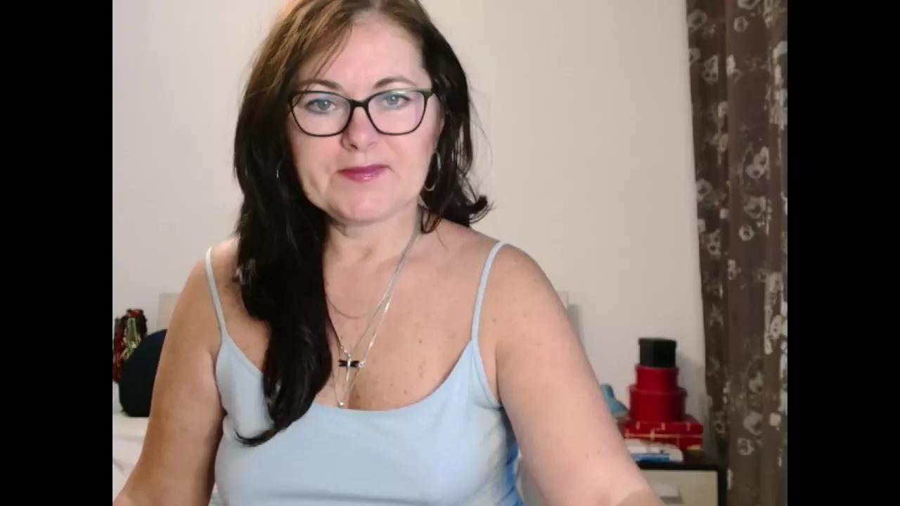 pinkKITTYlips on Streamray 
