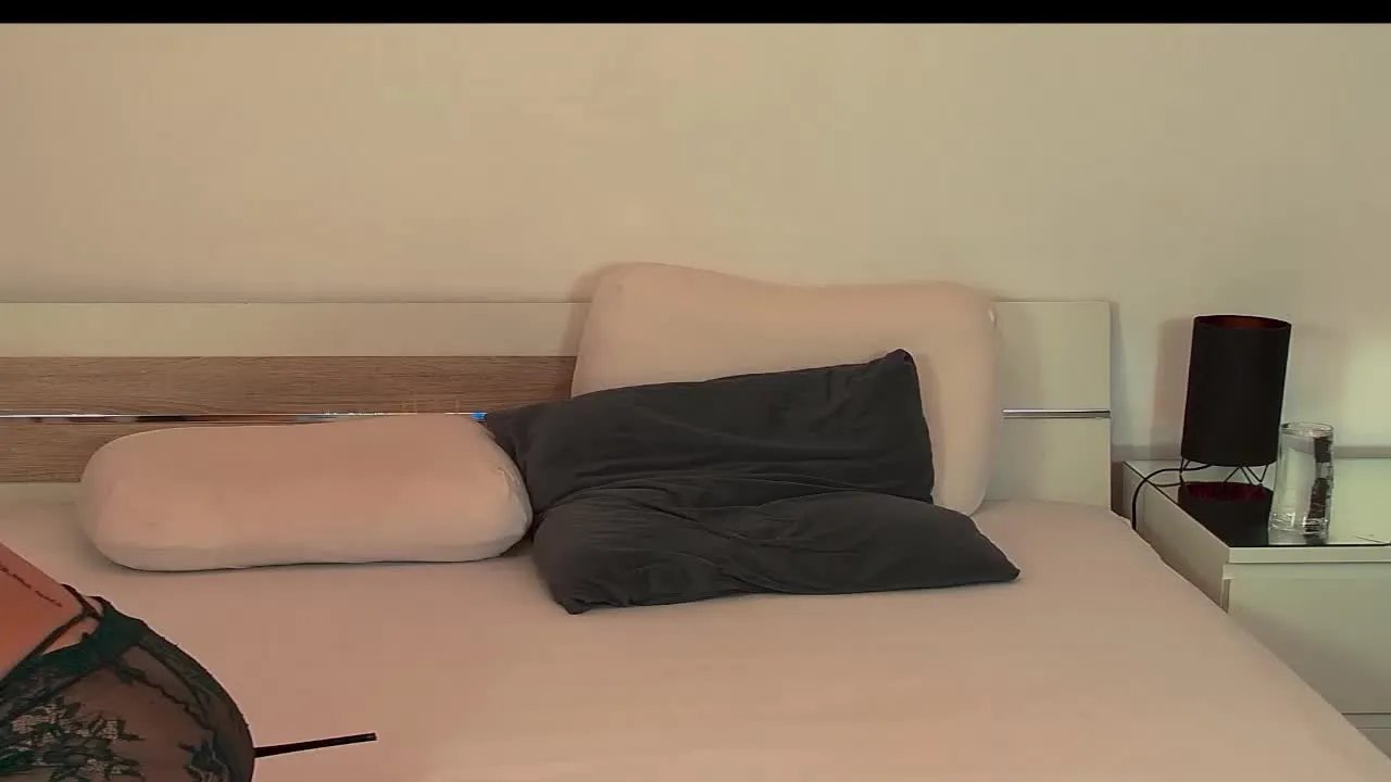 Offline QueeAnne on Streamray