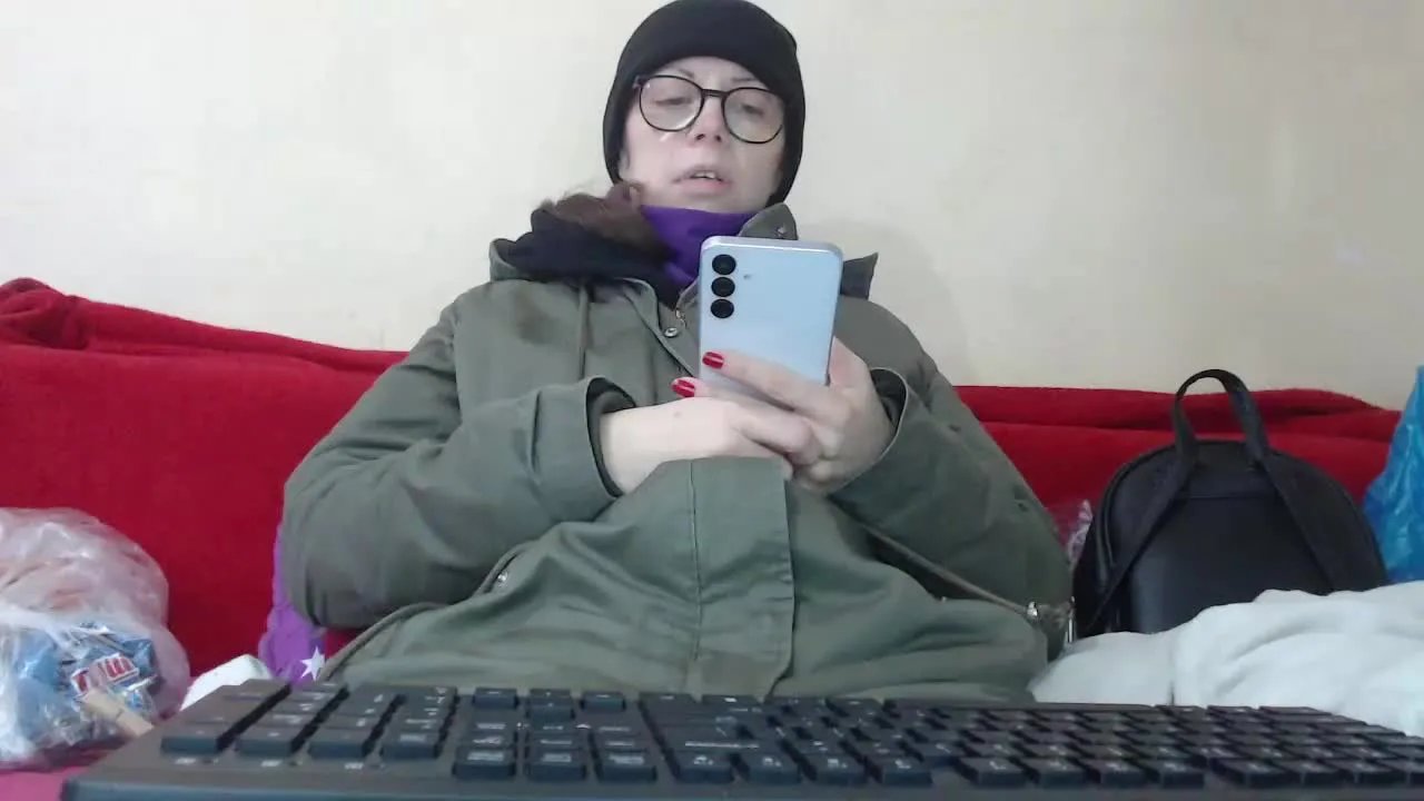 Offline RafaBBGirl on Streamray