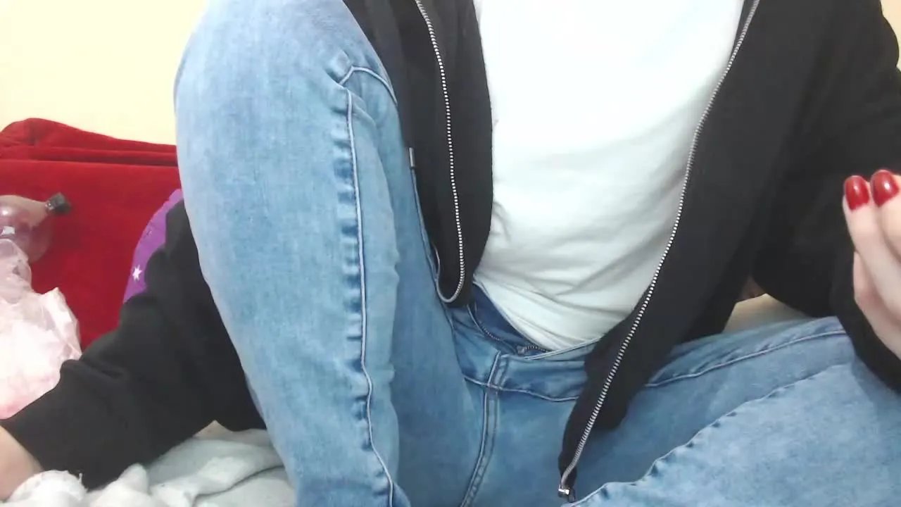 Offline RafaBBGirl on Streamray