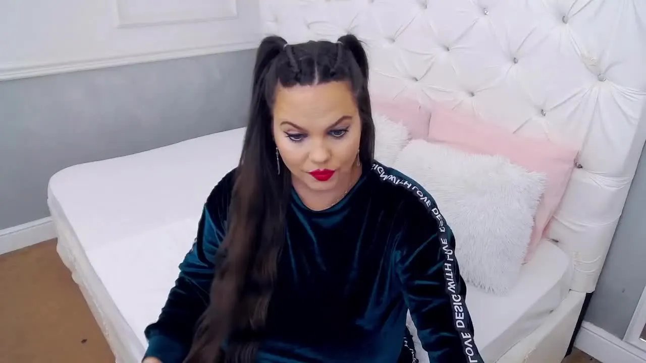 Offline RavishingJenna on Streamray