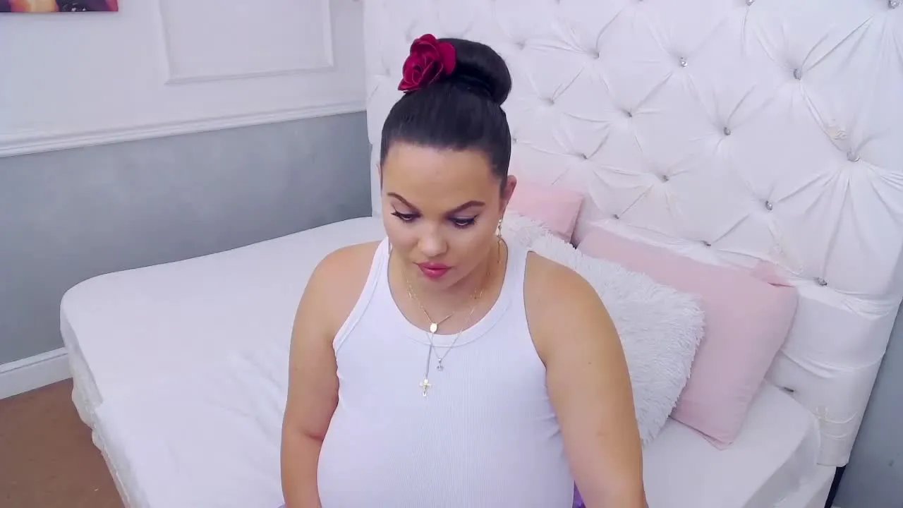 Offline RavishingJenna on Streamray