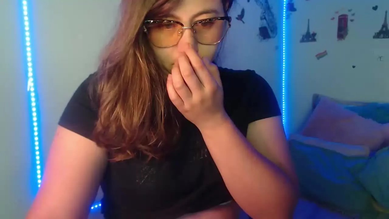 Offline Salome_johnson on Streamray