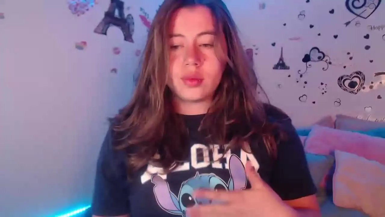 Offline Salome_johnson on Streamray