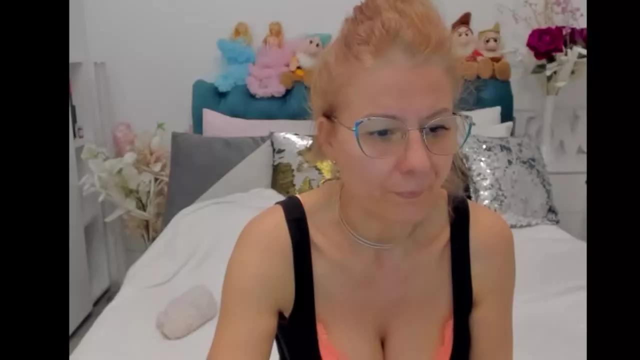 SalomeJade on Streamray 