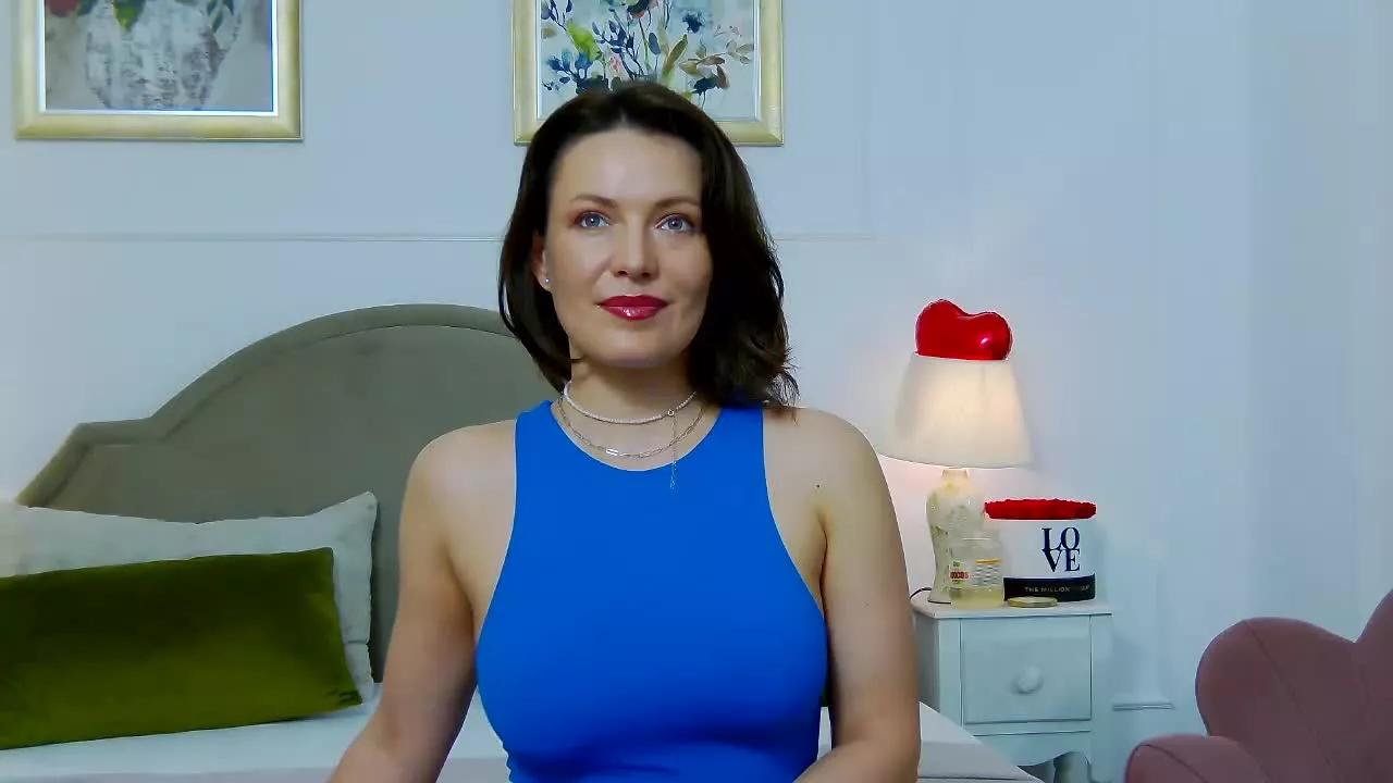 SelenaRyan on Streamray 