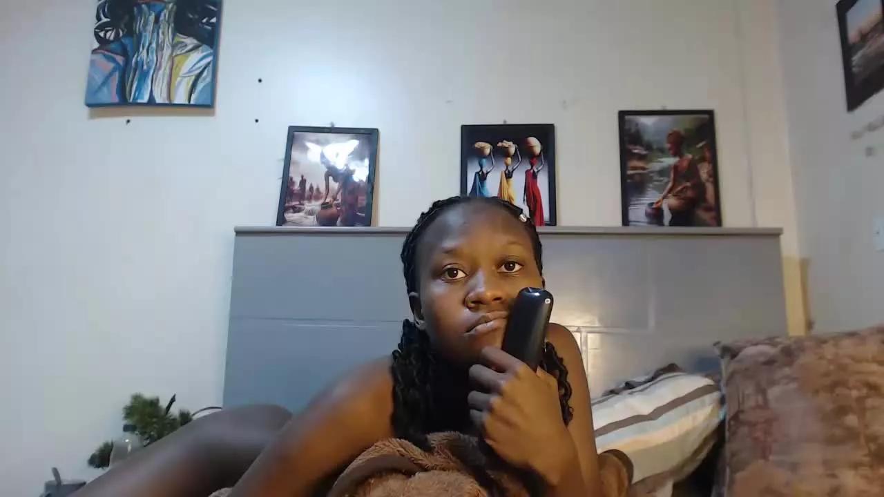 SmileyLuna on Streamray 