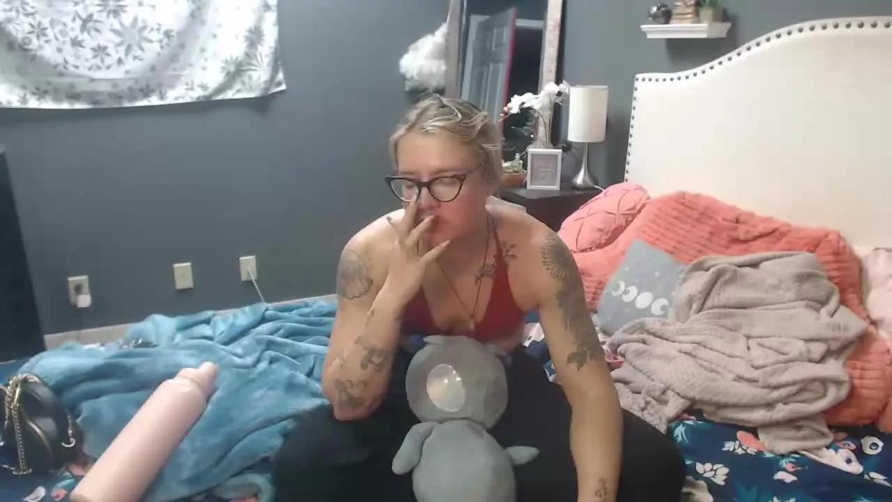 SnowWhiteXo on Streamray 