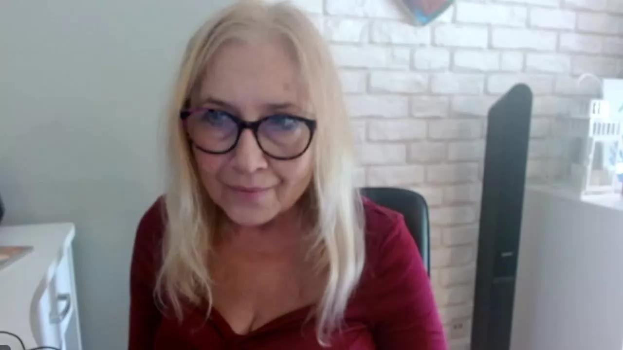 SofiaTease on Streamray 
