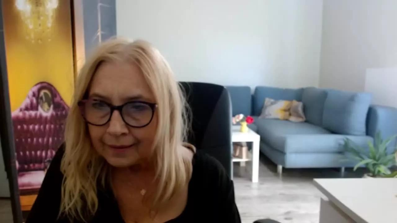 SofiaTease on Streamray 