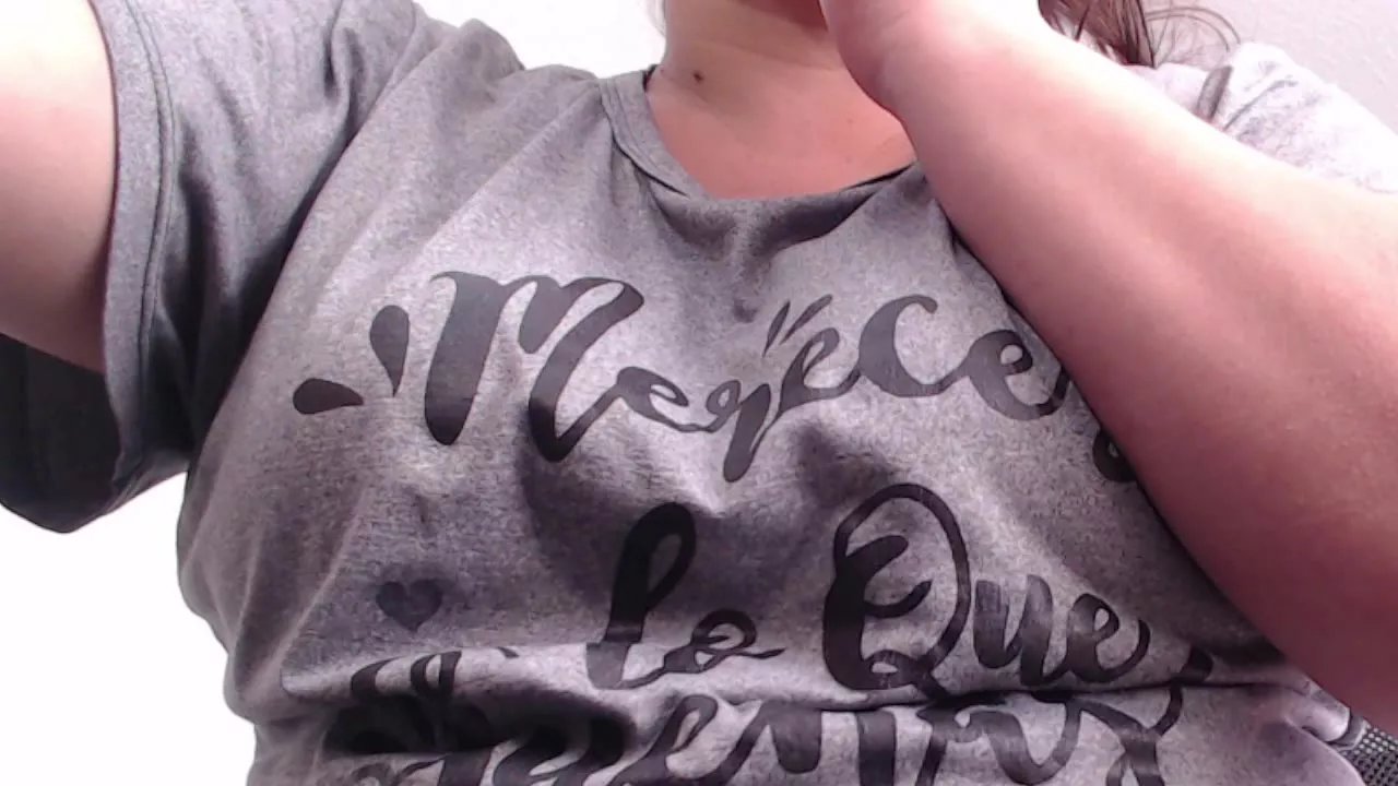 Offline SophyaWoods on Streamray