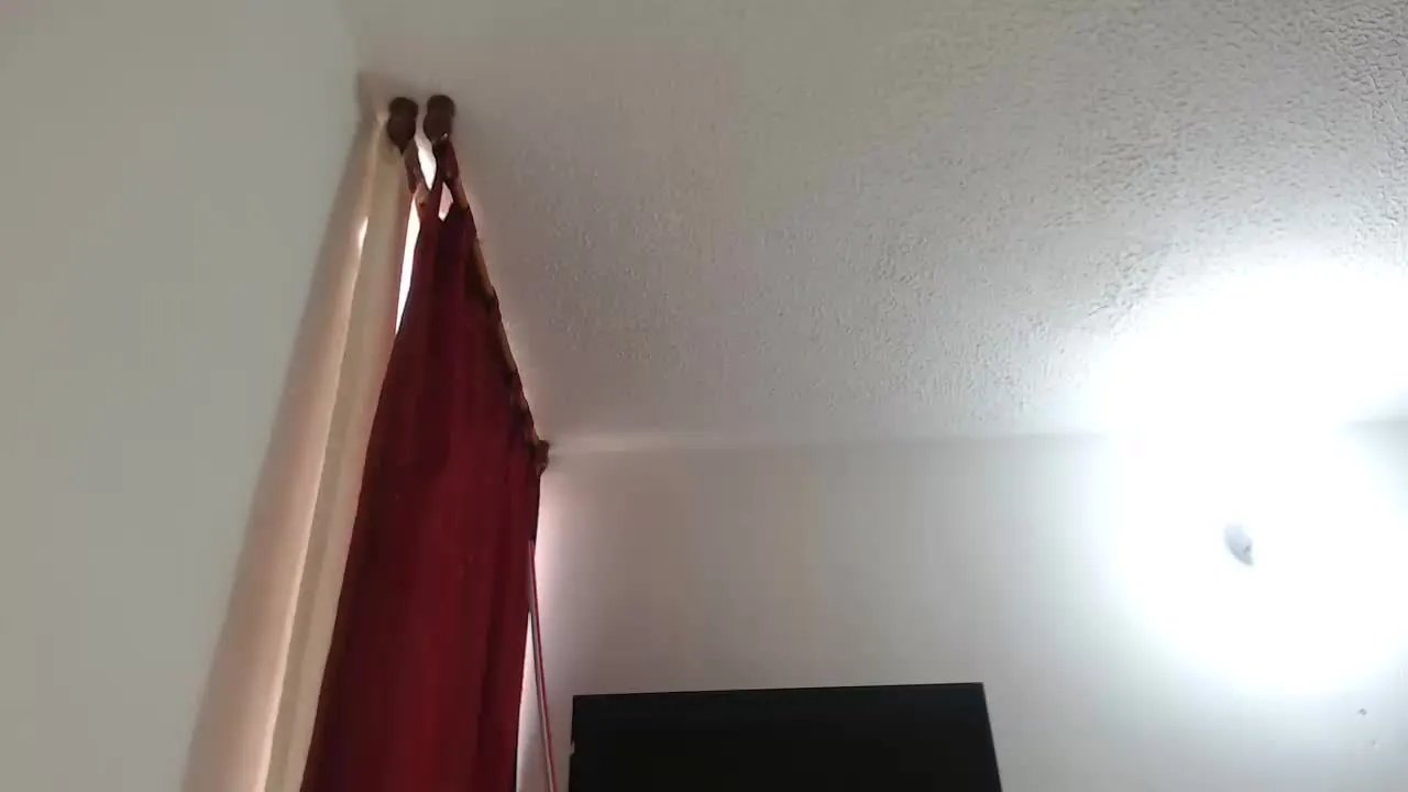 Offline SophyaWoods on Streamray