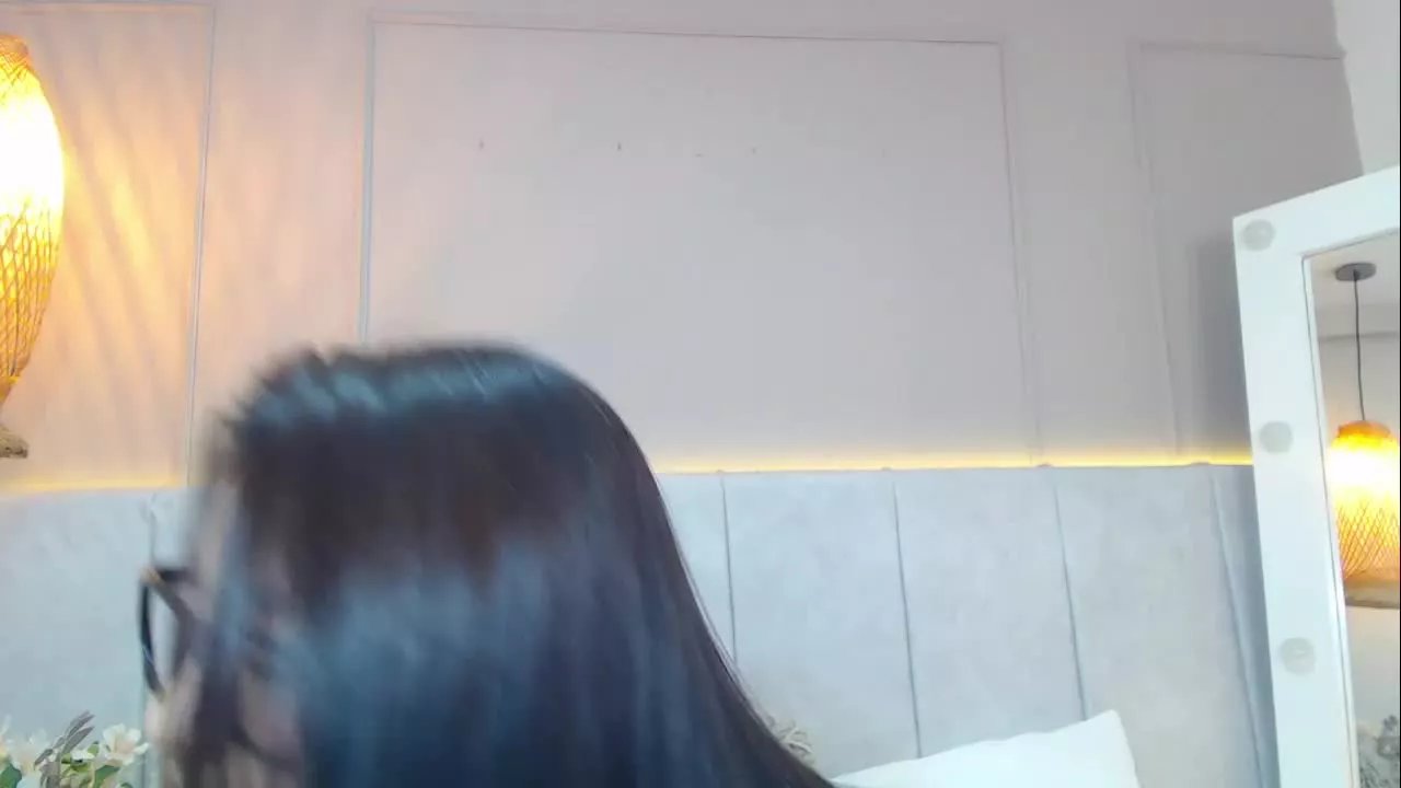 Offline TamaraFuentes on Streamray