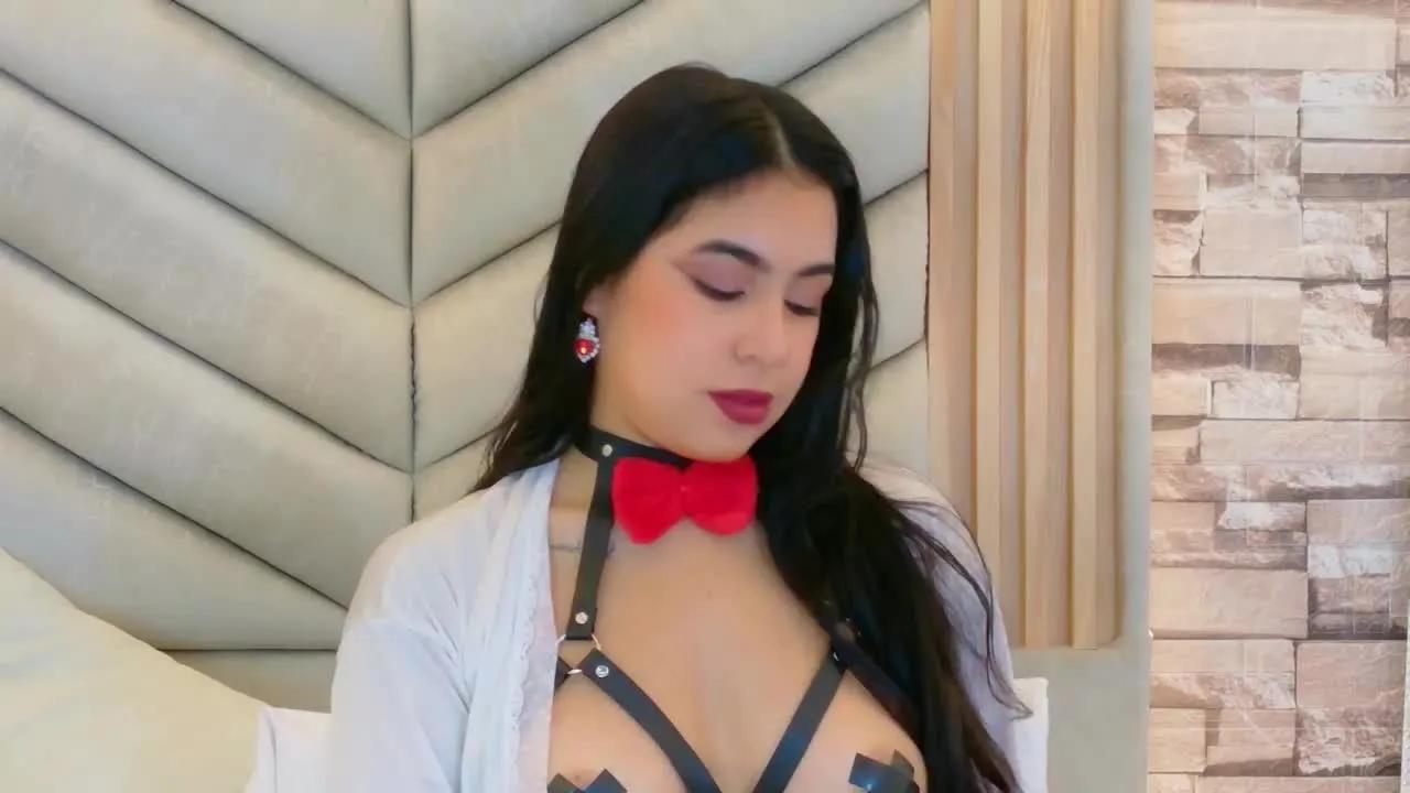 Join Streamray's ThaliaGlow ThaliaGlow from Streamray