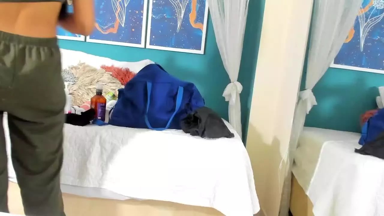 Offline TianaReed on Streamray