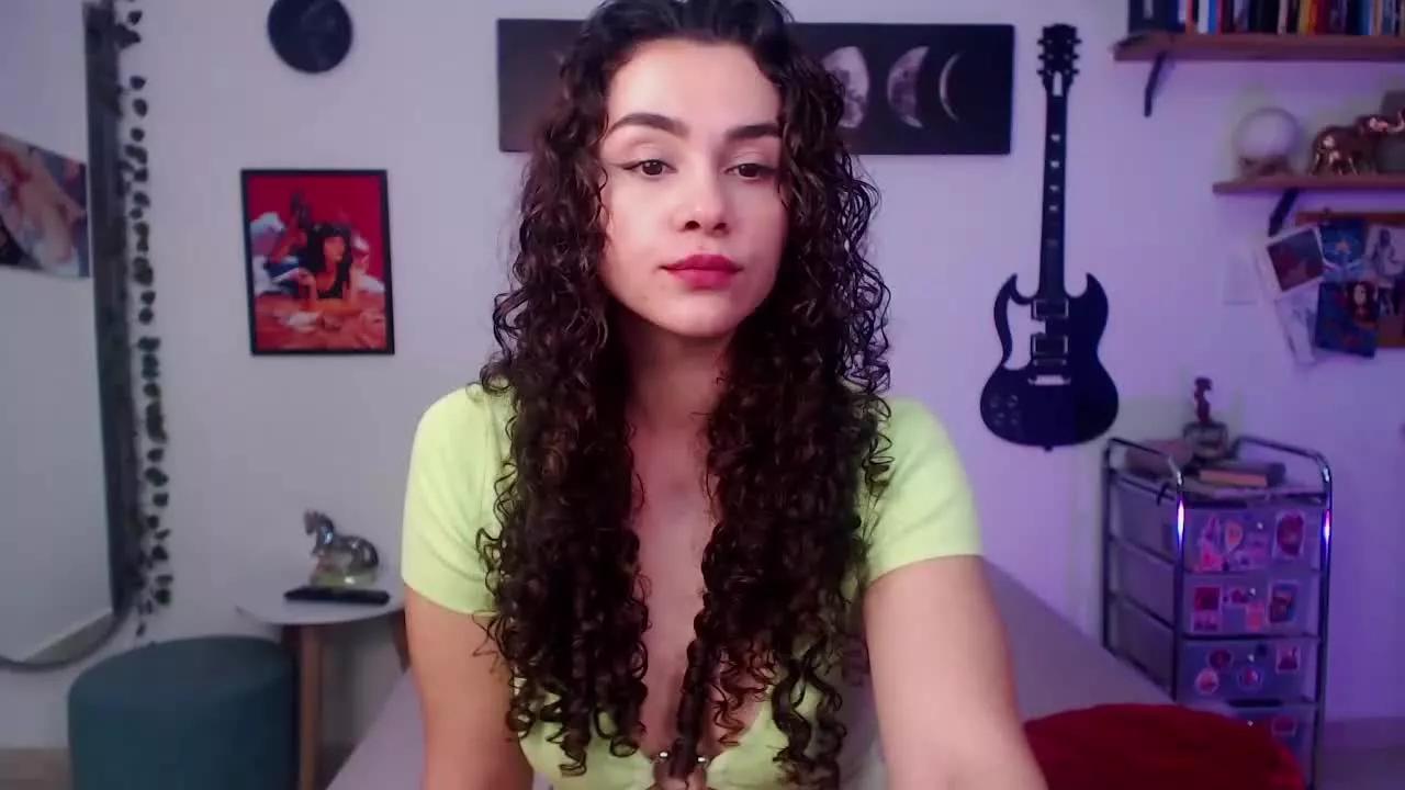 TinnyFoxxy on Streamray 