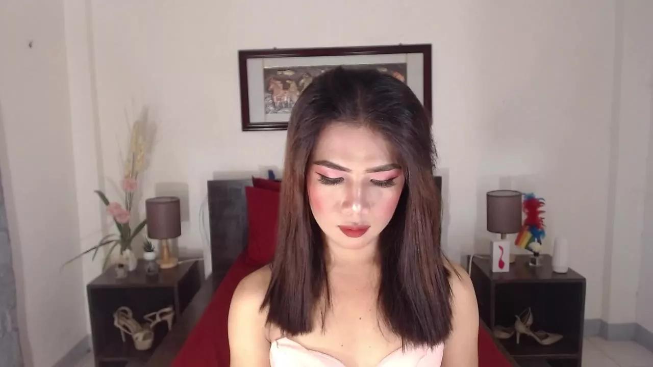 TrixieFowlerTS on Streamray 