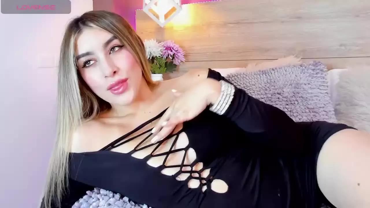 ValeriaGuzman on Streamray 