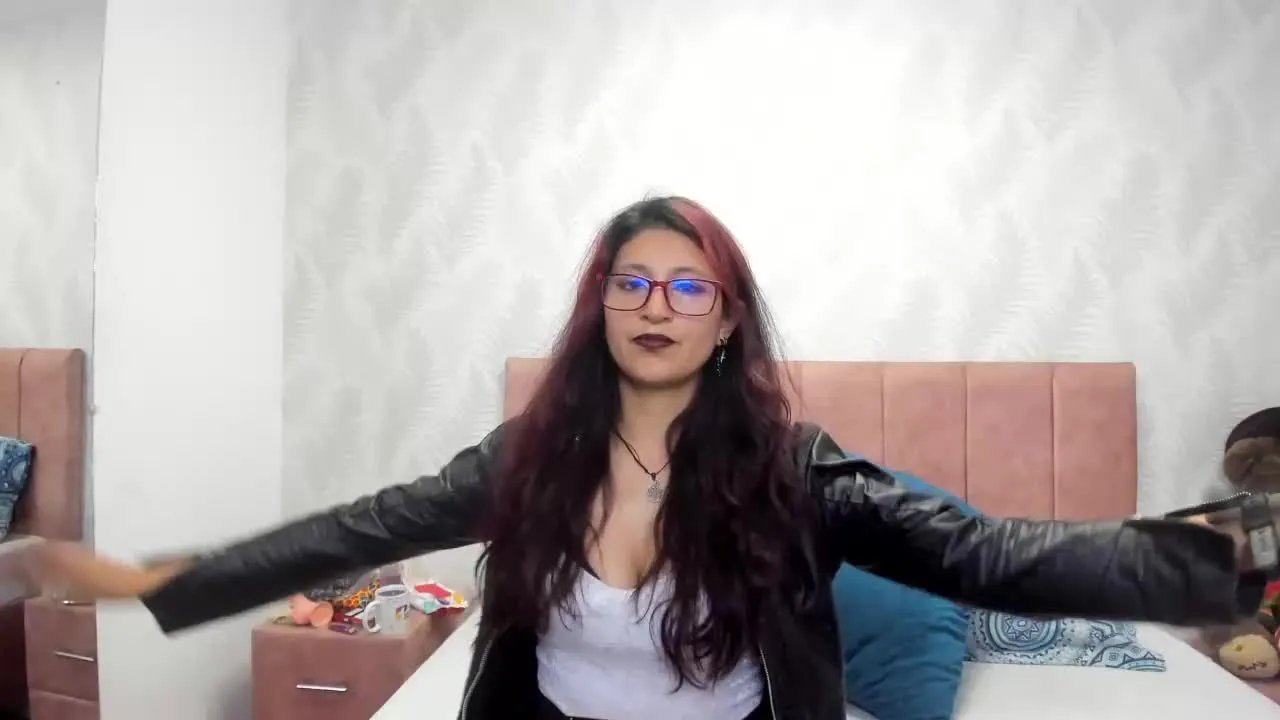 Offline VictoriaSpenser on Streamray