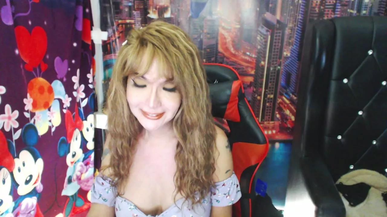 WONDERyummyTS4uTS on Streamray 