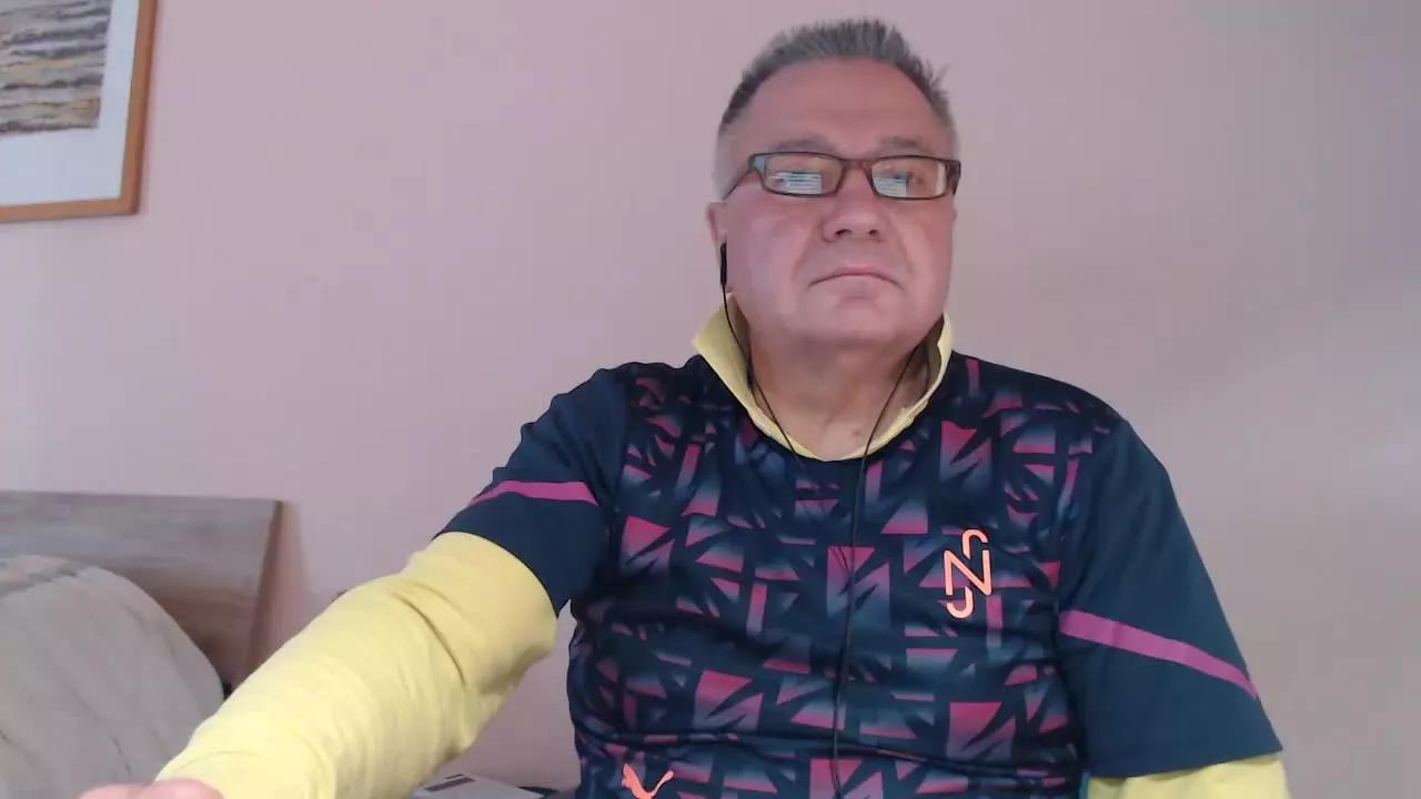 YOU6me on Streamray 