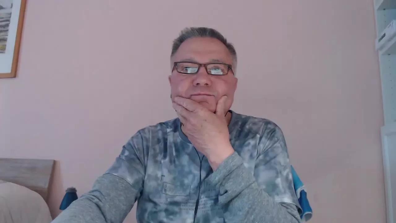 YOU6me on Streamray 