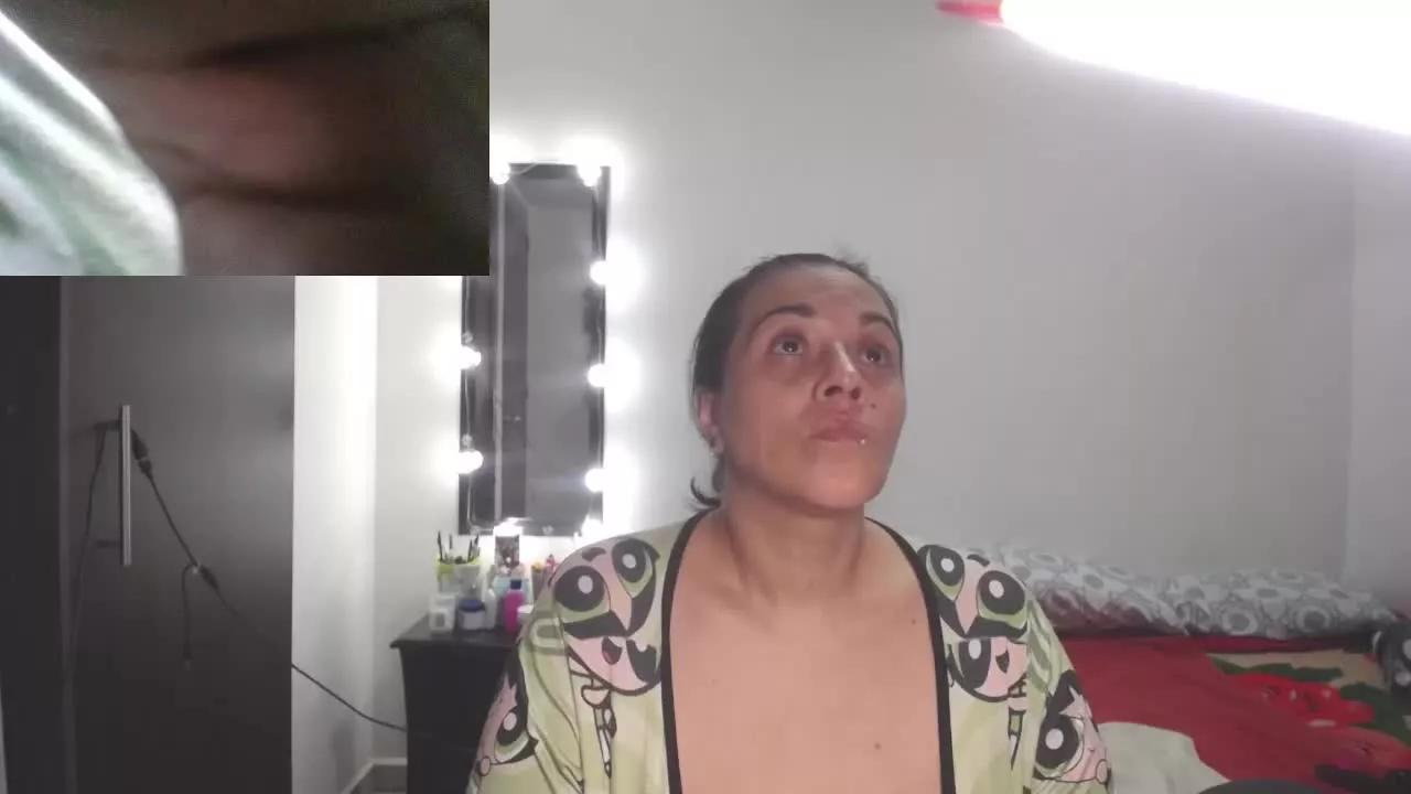 zoe_hot on Streamray 