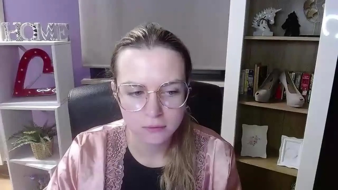 Offline Zoeyx4u on Streamray