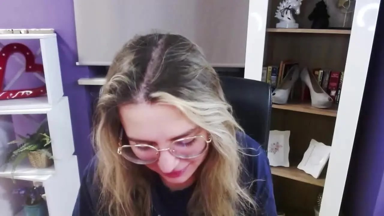 Offline Zoeyx4u on Streamray