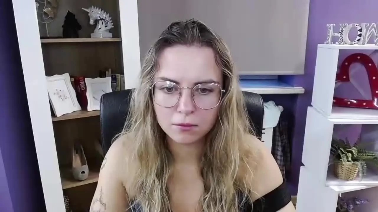 Offline Zoeyx4u on Streamray