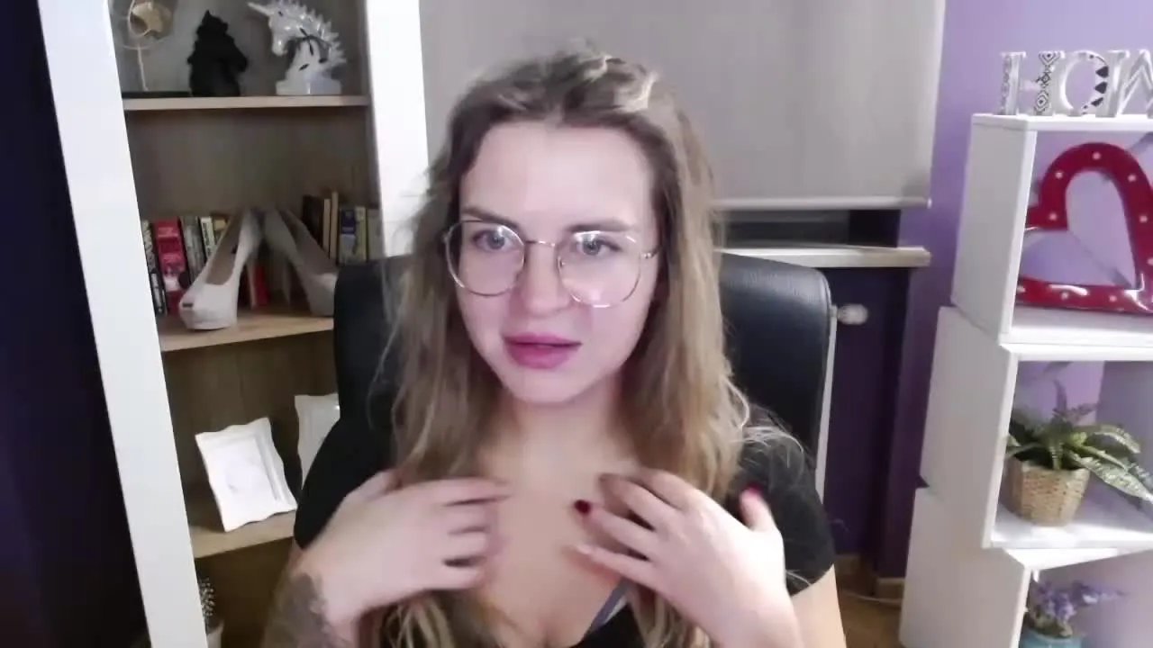 Offline Zoeyx4u on Streamray