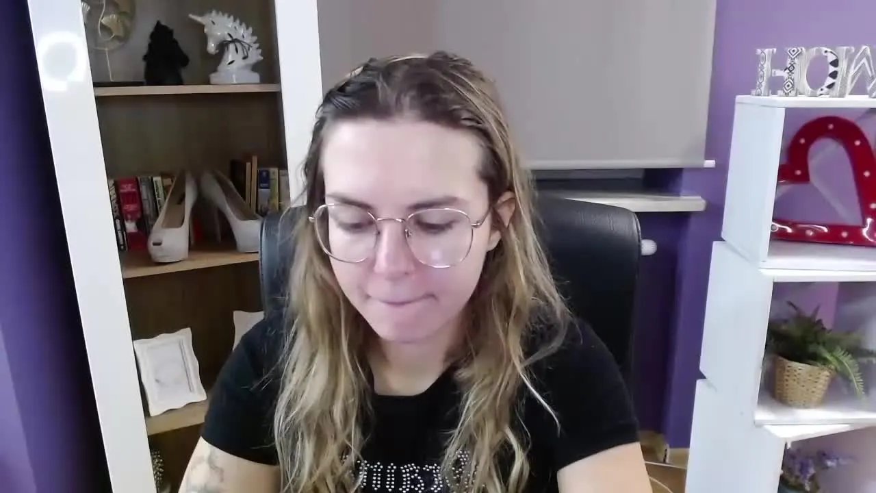 Offline Zoeyx4u on Streamray