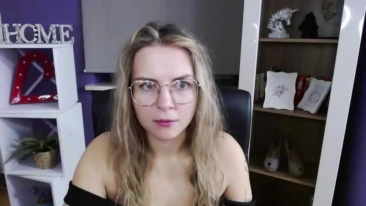 Offline Zoeyx4u on Streamray