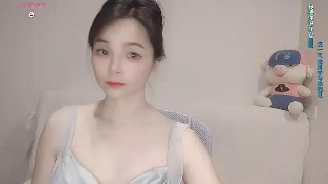 -Judy- on StripChat 