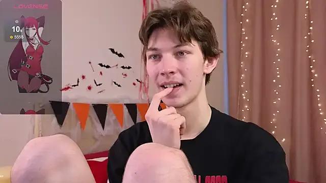 _Den1s_ from StripChat